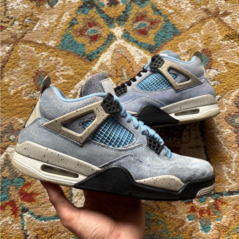 Jordan 4 University Blue Size 8